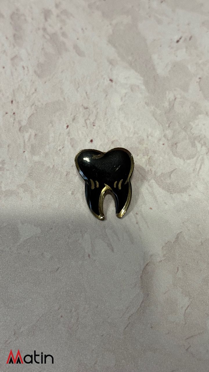 بج سینه دندان مشکی